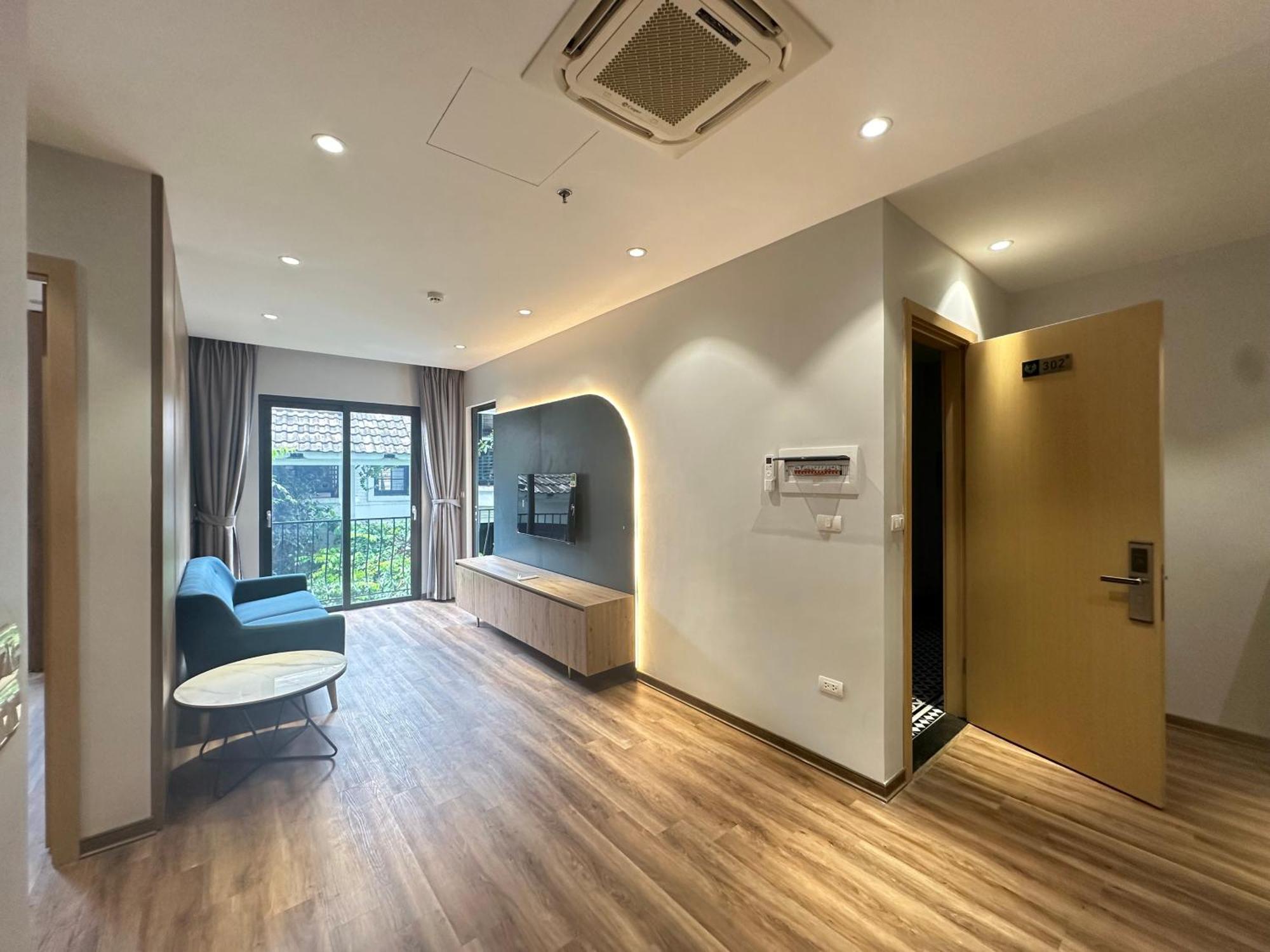Luxe Paradise Suites Hotel To Ngoc Van Hanoi Zewnętrze zdjęcie
