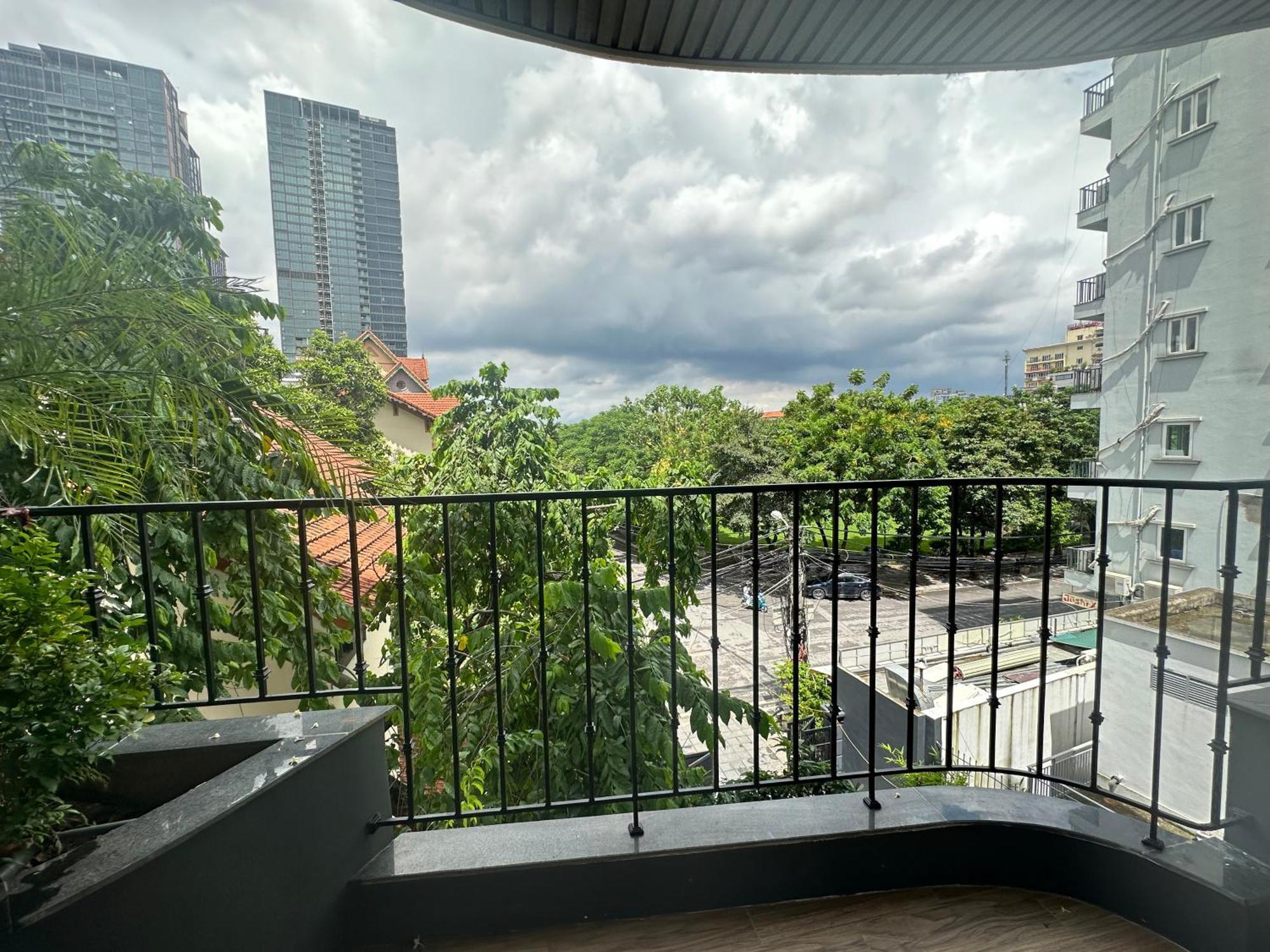 Luxe Paradise Suites Hotel To Ngoc Van Hanoi Zewnętrze zdjęcie