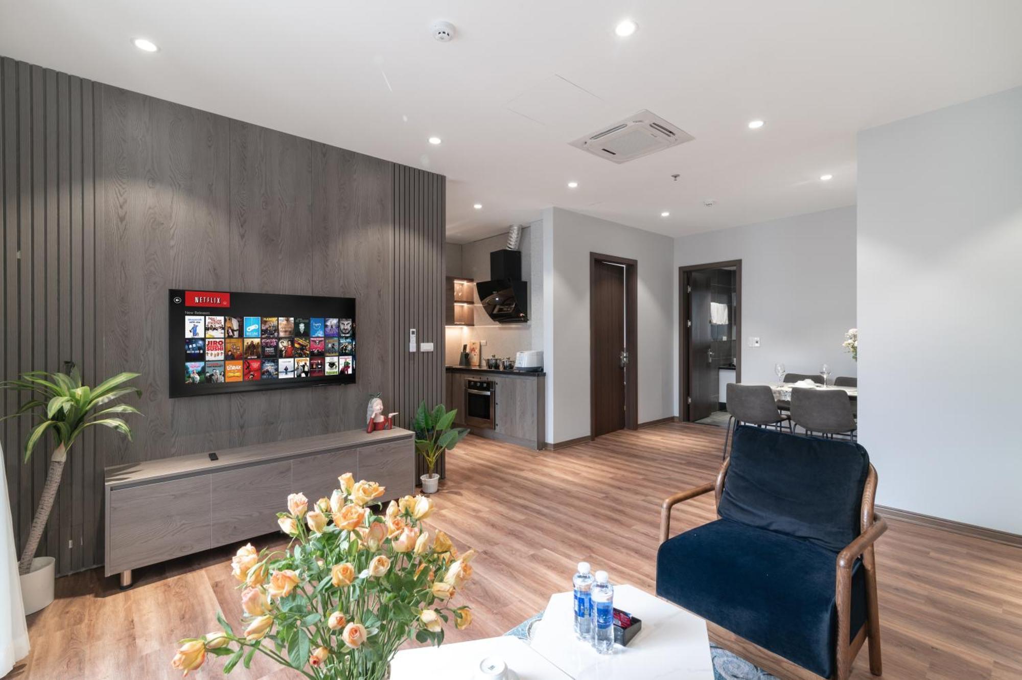 Luxe Paradise Suites Hotel To Ngoc Van Hanoi Zewnętrze zdjęcie