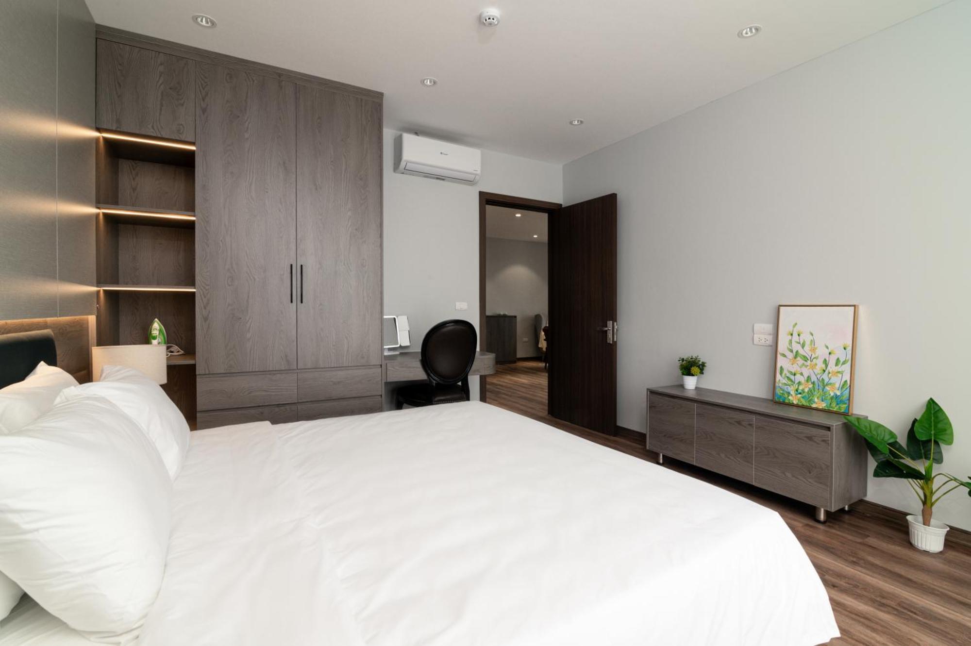 Luxe Paradise Suites Hotel To Ngoc Van Hanoi Zewnętrze zdjęcie