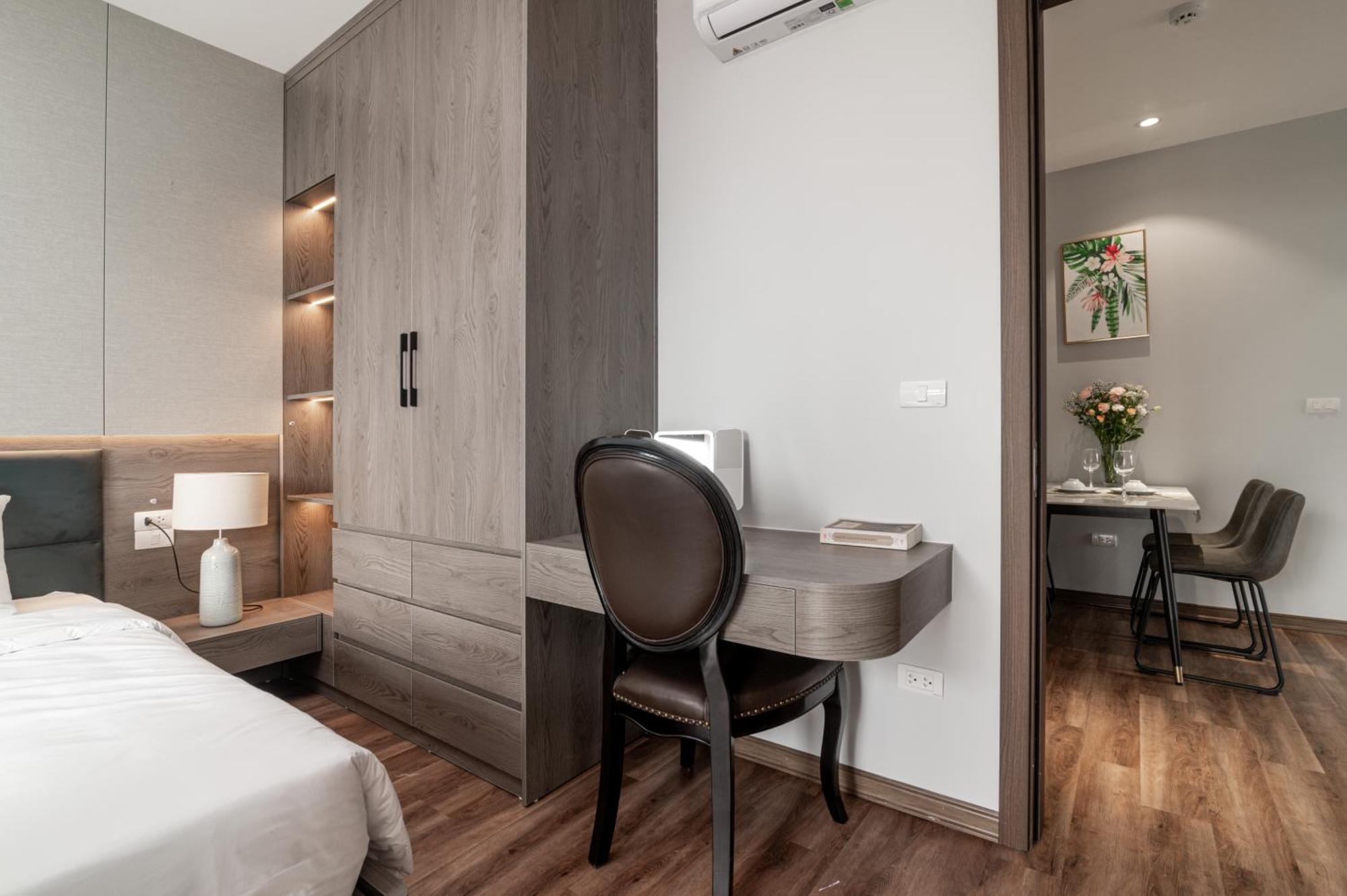 Luxe Paradise Suites Hotel To Ngoc Van Hanoi Zewnętrze zdjęcie