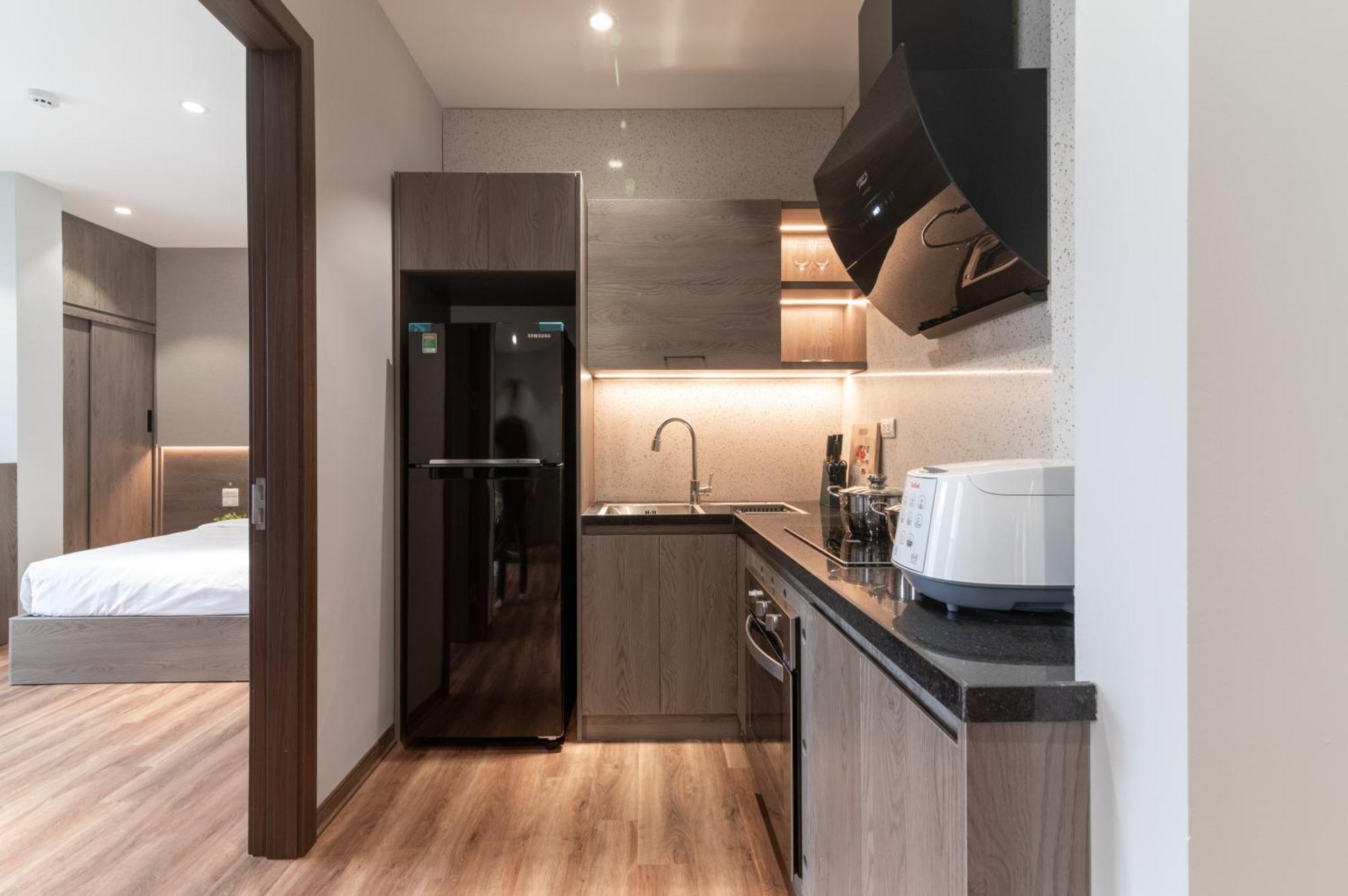 Luxe Paradise Suites Hotel To Ngoc Van Hanoi Zewnętrze zdjęcie