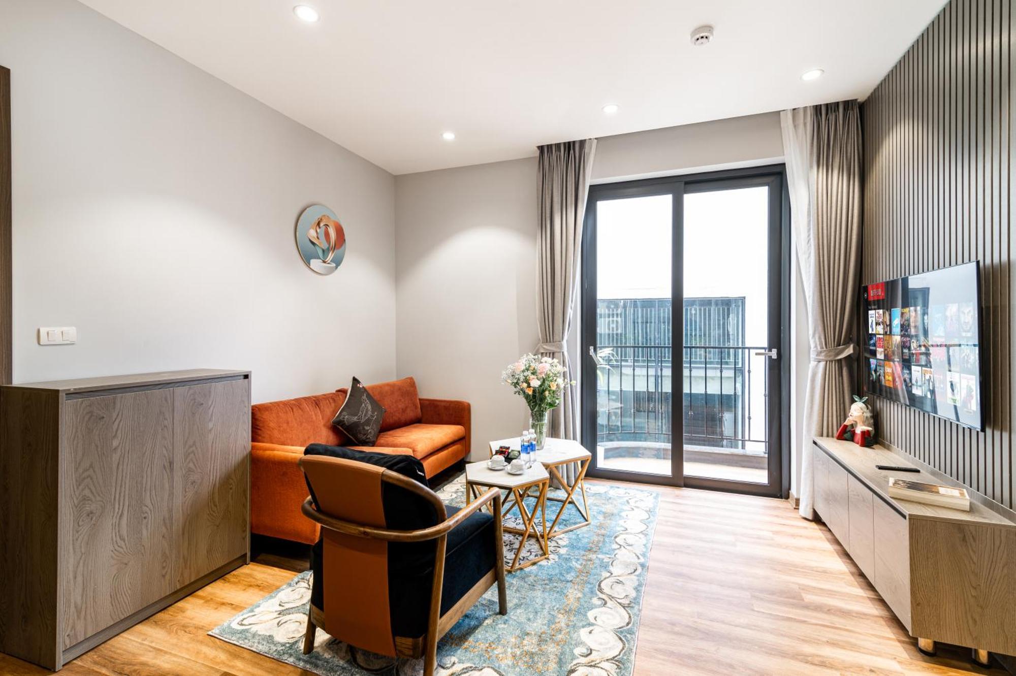 Luxe Paradise Suites Hotel To Ngoc Van Hanoi Zewnętrze zdjęcie