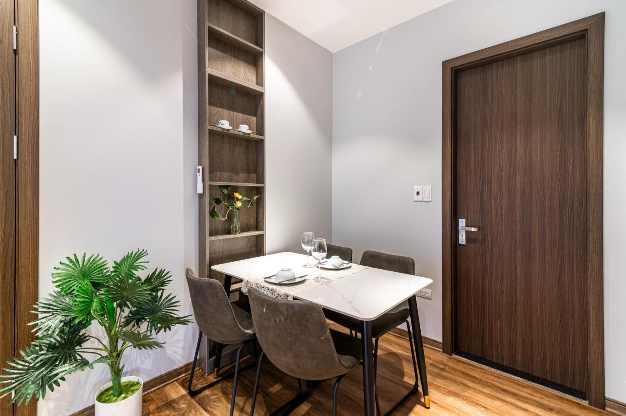 Luxe Paradise Suites Hotel To Ngoc Van Hanoi Zewnętrze zdjęcie